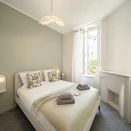 Quiet And Luxurious - Center Apartment *